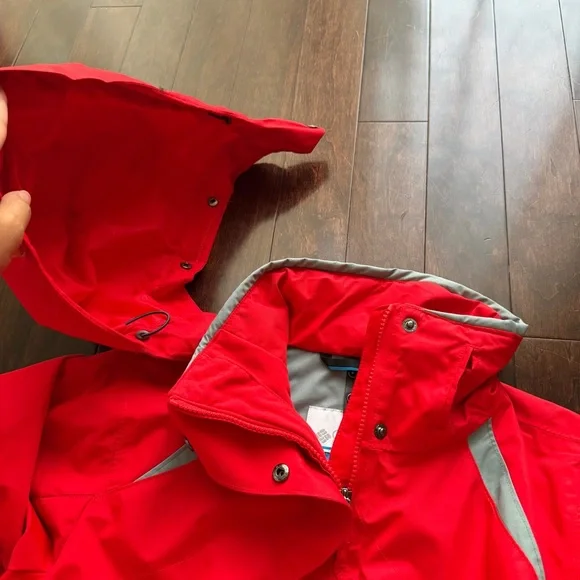 Columbia Women's Omni-Tech Hooded Rain Coat, Size medium, Red, Zip, Interchange - Picture 5 of 12